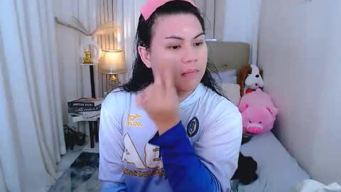 Snapshot of leighcortesi chatting on 11-23-25, 11:26 Cailey online show from 11-23-25, 11:26