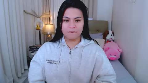 Snapshot of leighcortesi chatting on 11-24-25, 03:56 Cailey online show from 11-24-25, 03:56