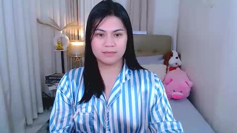 Snapshot of leighcortesi chatting on 11-26-25, 03:24 Cailey online show from 11-26-25, 03:24