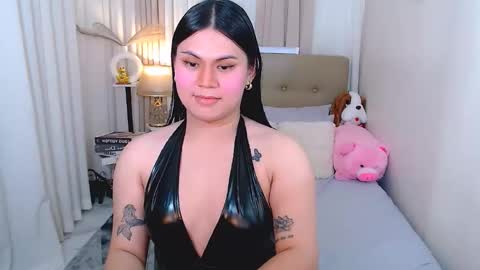 Snapshot of leighcortesi chatting on 11-28-25, 06:21 Cailey online show from 11-28-25, 06:21