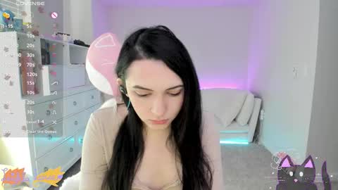 Snapshot of leighlalove chatting on 10-11-25, 09:24 Leighla online show from 10-11-25, 09:24