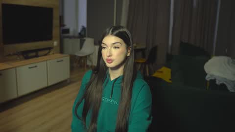 Leila online show from 12-10-24, 11:00