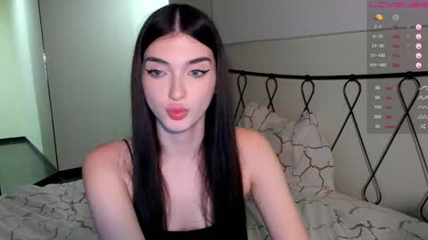 Leila online show from 01-30-25, 11:24