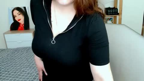 Leila online show from 10-28-25, 05:37