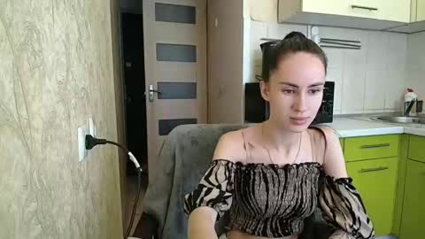 Leila online show from 09-20-25, 10:16