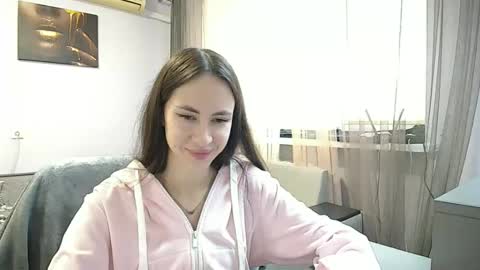 Leila online show from 10-07-25, 09:28