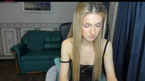 Snapshot of leila_morriss chatting on 12-09-24, 01:18 Leila Morriss online show from 12-09-24, 01:18