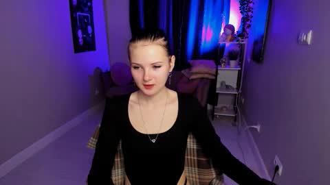 Leila online show from 10-11-25, 05:39