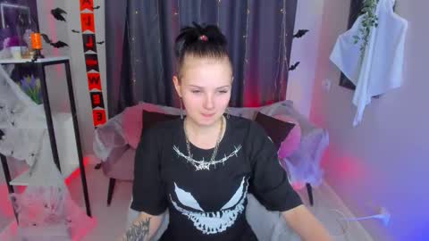 Leila online show from 10-24-25, 11:50