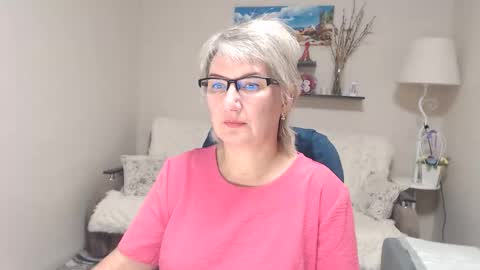 Snapshot of leilamays chatting on 10-14-25, 05:08 Leila Kinky online show from 10-14-25, 05:08