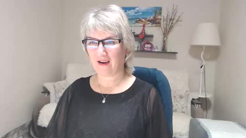 Snapshot of leilamays chatting on 11-07-25, 05:18 Leila Kinky online show from 11-07-25, 05:18