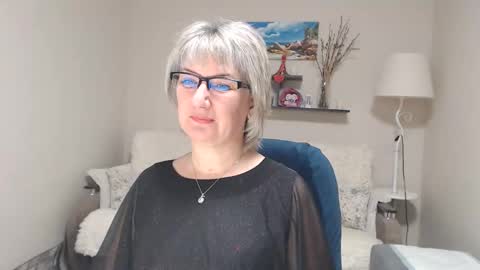 Snapshot of leilamays chatting on 11-08-25, 05:07 Leila Kinky online show from 11-08-25, 05:07