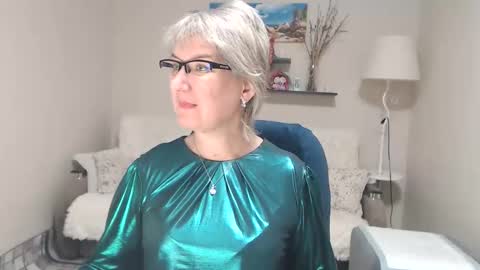 Snapshot of leilamays chatting on 11-09-25, 05:06 Leila Kinky online show from 11-09-25, 05:06