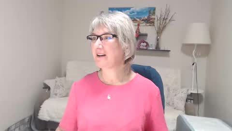 Snapshot of leilamays chatting on 11-14-25, 07:51 Leila Kinky online show from 11-14-25, 07:51