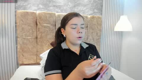 leilapons online show from 10-28-25, 04:42