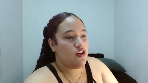 Snapshot of leilaprettysex chatting on 02-10-26, 12:42 leilaprettysex online show from 02-10-26, 12:42