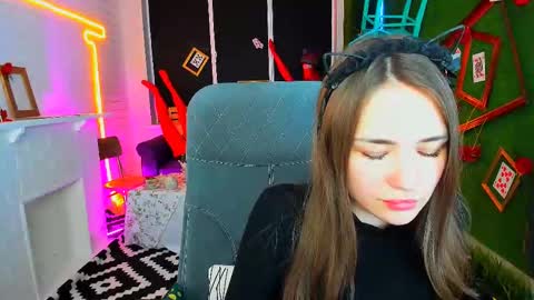 Leila Rai online show from 01-23-25, 01:56