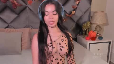 Leizathompson online show from 10-29-25, 07:37