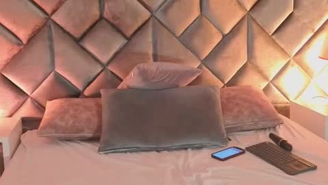 Leizathompson online show from 02-13-26, 05:31