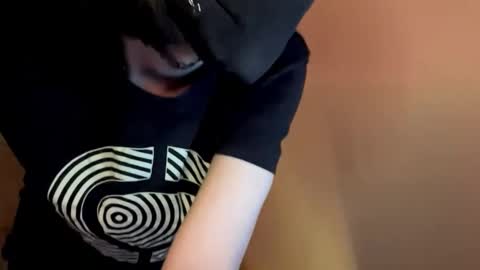 lekkj online show from 10-20-25, 07:47