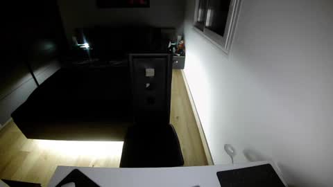 Snapshot of lemouth006 chatting on 12-24-24, 05:16 Ange online show from 12-24-24, 05:16