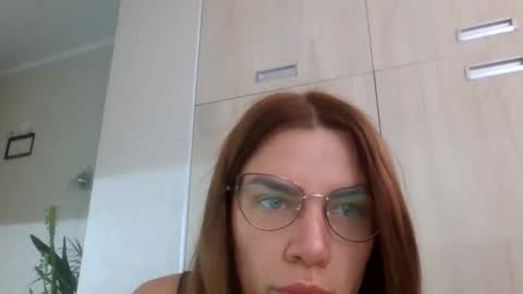 Snapshot of lena6122000 chatting on 10-01-25, 10:54 lena6122000 online show from 10-01-25, 10:54