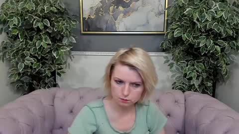 Lena online show from 01-21-25, 01:00