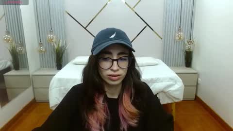 Lena online show from 10-14-25, 08:42