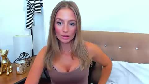 lena_sexi online show from 10-05-25, 06:17
