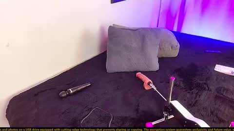 Lenaandwilliam online show from 01-03-25, 05:20