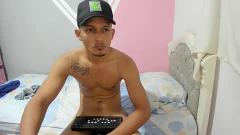 lenuam_and_tiffany online show from 02-01-25, 11:27