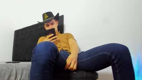 Snapshot of leo183877 chatting on 02-26-26, 02:10 leo183877 online show from 02-26-26, 02:10