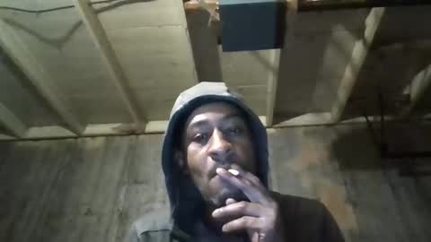 leo199984 online show from 11-11-25, 05:57