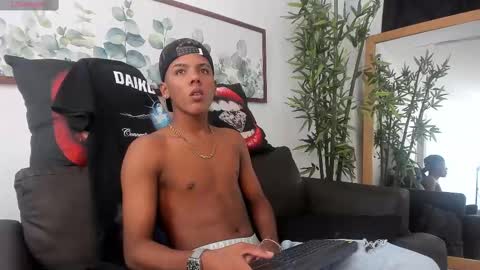 leo_jhonson online show from 10-06-25, 02:14