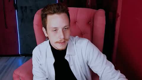 Snapshot of leo_mooree chatting on 10-24-25, 09:00 Leo online show from 10-24-25, 09:00