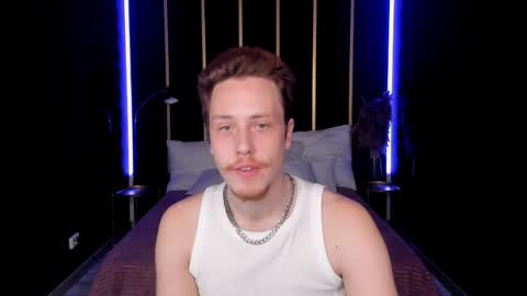 Snapshot of leo_mooree chatting on 11-07-25, 09:59 Leo online show from 11-07-25, 09:59