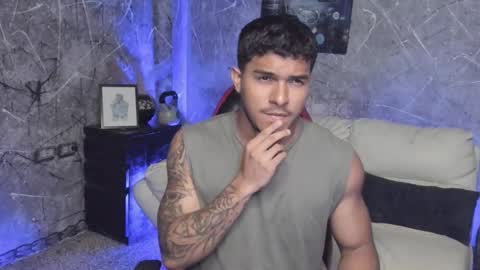 Leo independent model online show from 10-10-25, 02:54