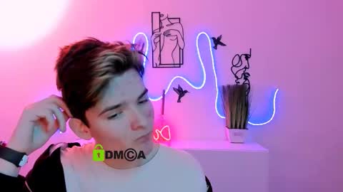 leo_valor online show from 12-22-25, 07:44