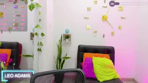 Leo online show from 02-12-25, 04:55