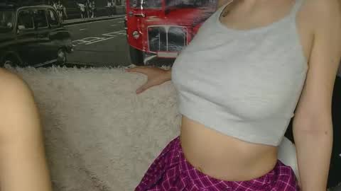 Snapshot of leoandluna chatting on 10-26-25, 05:02 LeoandLuna online show from 10-26-25, 05:02