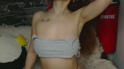 Snapshot of leoandluna chatting on 10-31-25, 05:41 LeoandLuna online show from 10-31-25, 05:41