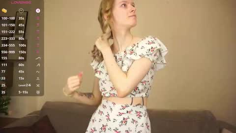 Hello Im Roxy Im just starting my journey here so lets get acquainted online show from 02-17-26, 06:14