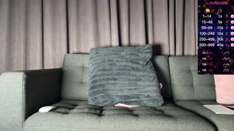 Leon online show from 01-12-25, 12:23