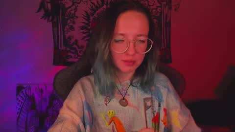 leona online show from 12-17-24, 05:04