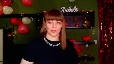 Snapshot of leona_tracie chatting on 02-15-26, 03:47 Leona tracie online show from 02-15-26, 03:47