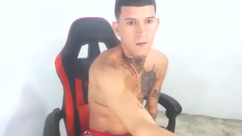 Snapshot of leonardo_twinks chatting on 10-24-25, 03:03 Leonardo Adams online show from 10-24-25, 03:03
