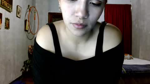 leonela  online show from 09-16-25, 04:24