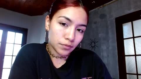 leonela  online show from 10-06-25, 07:00
