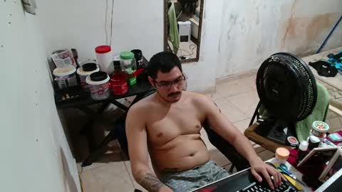 leonino231 online show from 12-17-25, 06:36