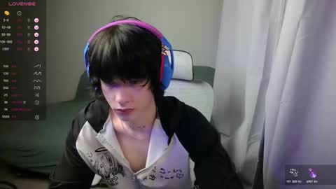 Snapshot of leonkissboy chatting on 02-07-26, 12:09 leonkissboy online show from 02-07-26, 12:09